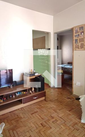 Casa à venda com 121m², 2 quartos e 2 vagasSala