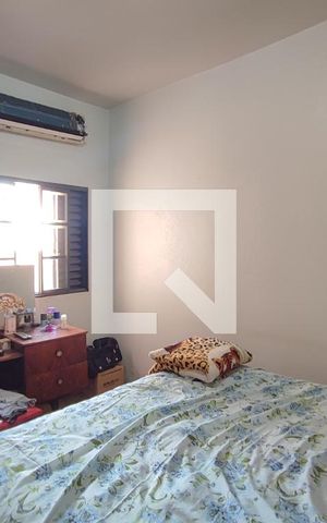 Casa à venda com 121m², 2 quartos e 2 vagasQuarto 2