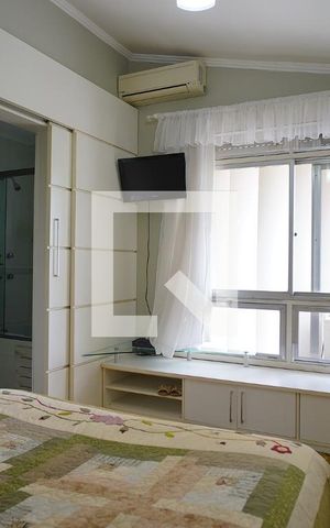 Casa à venda com 220m², 3 quartos e 4 vagasSuíte