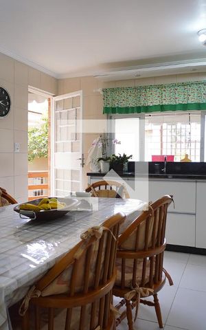 Casa à venda com 220m², 3 quartos e 4 vagasCozinha