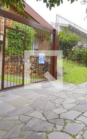 Casa à venda com 220m², 3 quartos e 4 vagasFachada
