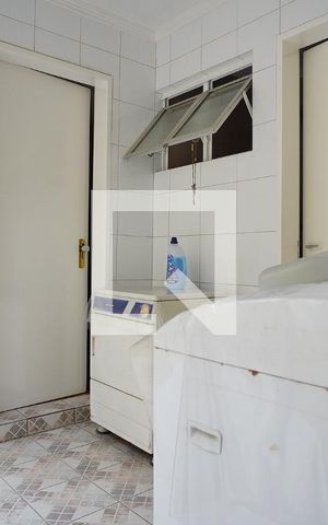 Casa à venda com 220m², 3 quartos e 4 vagasÁrea de Serviço