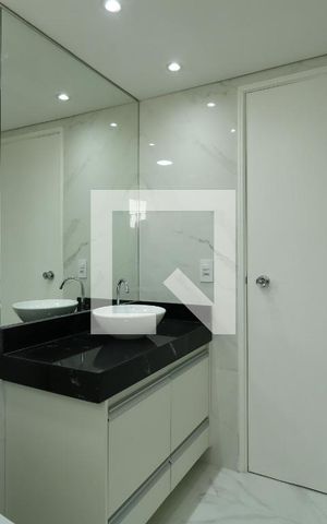 Apartamento para alugar com 77m², 2 quartos e 2 vagasBanheiro