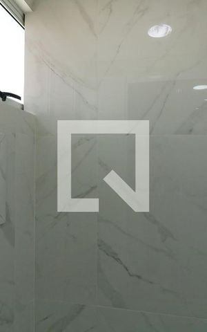Apartamento para alugar com 77m², 2 quartos e 2 vagasBanheiro