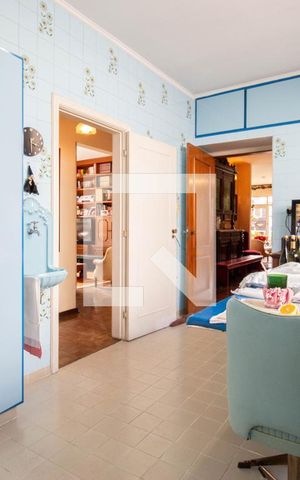 Casa à venda com 950m², 5 quartos e 4 vagas Casa à venda com 950m², 5 quartos e 4 vagasCozinha
