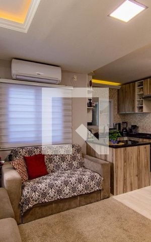 Casa à venda com 105m², 2 quartos e 2 vagas Casa à venda com 105m², 2 quartos e 2 vagasSALA