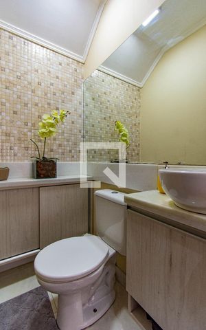 Casa à venda com 105m², 2 quartos e 2 vagas Casa à venda com 105m², 2 quartos e 2 vagasLAVABO