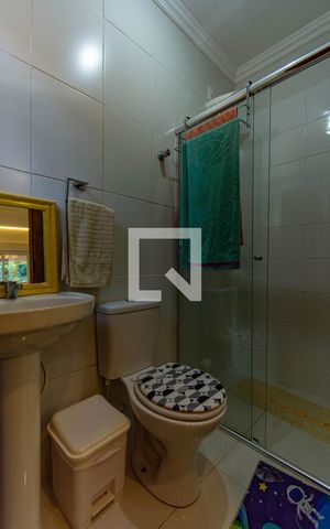 Casa à venda com 105m², 2 quartos e 2 vagas Casa à venda com 105m², 2 quartos e 2 vagasBANHEIRO