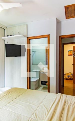 Casa à venda com 105m², 2 quartos e 2 vagas Casa à venda com 105m², 2 quartos e 2 vagasQUARTO