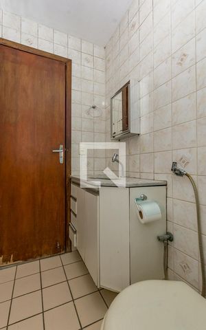 Apartamento à venda com 130m², 3 quartos e 1 vaga Apartamento à venda com 130m², 3 quartos e 1 vagaBanheiro Social