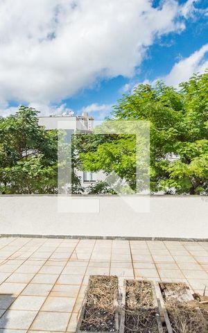 Apartamento à venda com 130m², 3 quartos e 1 vaga Apartamento à venda com 130m², 3 quartos e 1 vagaVaranda