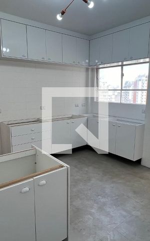 Apartamento à venda com 150m², 3 quartos e 1 vaga Apartamento à venda com 150m², 3 quartos e 1 vagaCozinha - Armários