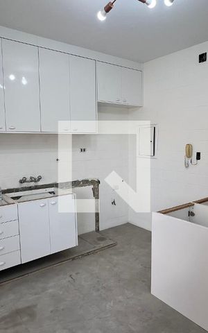 Apartamento à venda com 150m², 3 quartos e 1 vaga Apartamento à venda com 150m², 3 quartos e 1 vagaCozinha - Armários