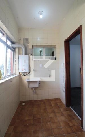 Apartamento à venda com 126m², 3 quartos e 2 vagas Apartamento à venda com 126m², 3 quartos e 2 vagasCozinha e Área de Serviço