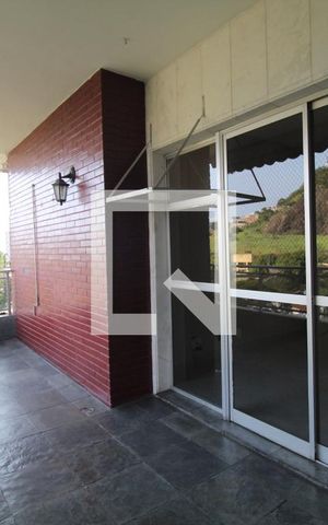 Apartamento à venda com 126m², 3 quartos e 2 vagas Apartamento à venda com 126m², 3 quartos e 2 vagasVaranda da Sala