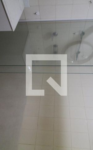 Apartamento à venda com 126m², 3 quartos e 2 vagas Apartamento à venda com 126m², 3 quartos e 2 vagasBanheiro da Suíte