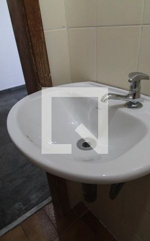 Apartamento à venda com 126m², 3 quartos e 2 vagas Apartamento à venda com 126m², 3 quartos e 2 vagasBanheiro de serviço