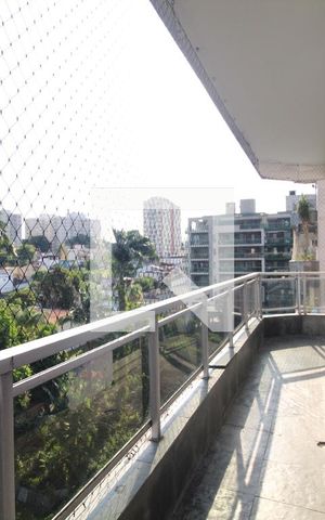 Apartamento à venda com 126m², 3 quartos e 2 vagas Apartamento à venda com 126m², 3 quartos e 2 vagasVaranda do quarto 2/suíte