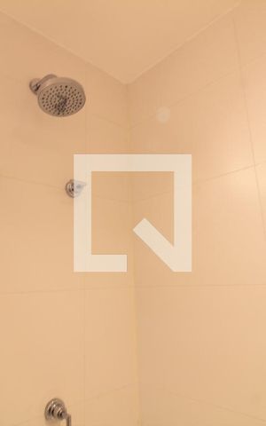 Studio para alugar com 26m², 1 quarto e sem vaga Studio para alugar com 26m², 1 quarto e sem vagaBanheiro
