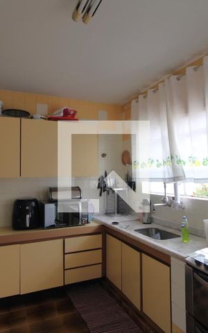 Casa à venda com 230m², 3 quartos e 4 vagasCozinha