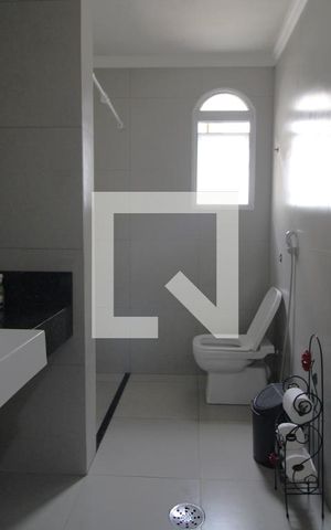 Casa à venda com 230m², 3 quartos e 4 vagasBanheiro comum