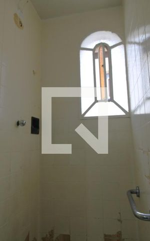 Casa à venda com 230m², 3 quartos e 4 vagasBanheiro da suíte