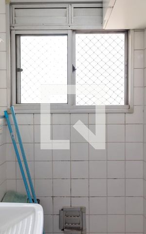 Apartamento para alugar com 60m², 3 quartos e 1 vagaÁrea de Serviço