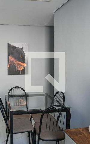 Apartamento à venda com 44m², 2 quartos e 1 vaga Apartamento à venda com 44m², 2 quartos e 1 vagaSala