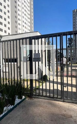 Apartamento à venda com 44m², 2 quartos e 1 vaga Apartamento à venda com 44m², 2 quartos e 1 vagaFachada