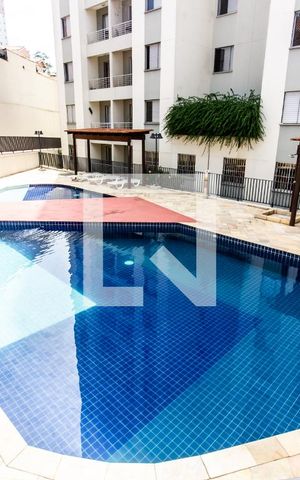 Apartamento à venda com 55m², 2 quartos e 1 vaga Apartamento à venda com 55m², 2 quartos e 1 vagaÁrea comum - Piscina