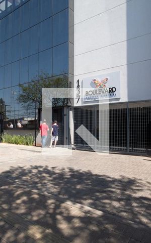 Apartamento à venda com 44m², 2 quartos e 1 vaga Apartamento à venda com 44m², 2 quartos e 1 vagaFachada