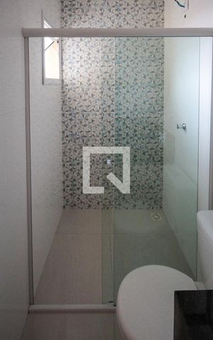 Casa à venda com 424m², 3 quartos e 2 vagas Casa à venda com 424m², 3 quartos e 2 vagasBanheiro da Suíte
