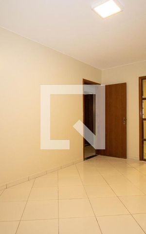 Casa para alugar com 180m², 3 quartos e 2 vagas Casa para alugar com 180m², 3 quartos e 2 vagasSala 2