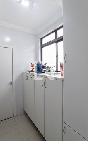Apartamento à venda com 270m², 4 quartos e 2 vagas Apartamento à venda com 270m², 4 quartos e 2 vagasÁrea de serviço