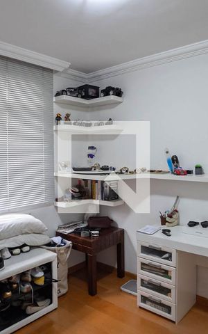 Apartamento à venda com 270m², 4 quartos e 2 vagas Apartamento à venda com 270m², 4 quartos e 2 vagasQuarto 3