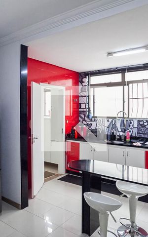 Apartamento à venda com 270m², 4 quartos e 2 vagas Apartamento à venda com 270m², 4 quartos e 2 vagasCozinha