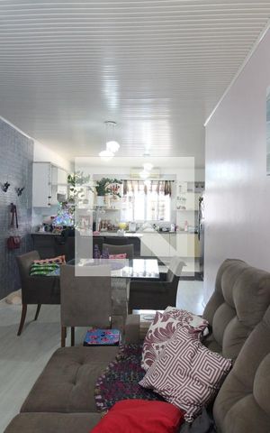 Casa à venda com 140m², 2 quartos e 3 vagasSala