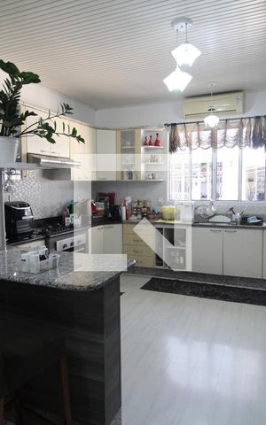 Casa à venda com 140m², 2 quartos e 3 vagasCozinha