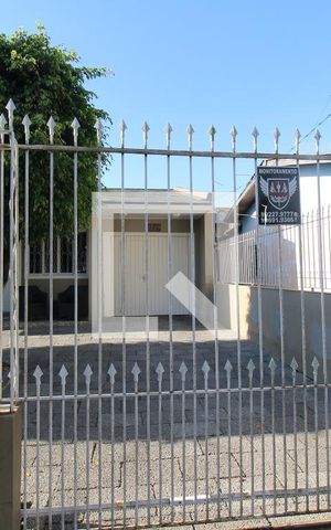 Casa à venda com 140m², 2 quartos e 3 vagasPlaca