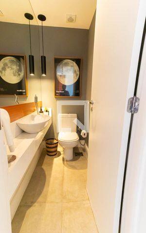 Apartamento à venda com 240m², 3 quartos e 2 vagas Apartamento à venda com 240m², 3 quartos e 2 vagasLavabo
