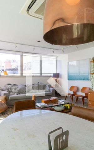 Apartamento à venda com 240m², 3 quartos e 2 vagas Apartamento à venda com 240m², 3 quartos e 2 vagasSala