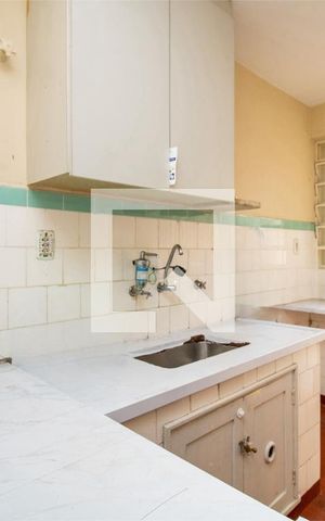 Casa à venda com 142m², 3 quartos e 2 vagas Casa à venda com 142m², 3 quartos e 2 vagasCozinha, pia e janela
