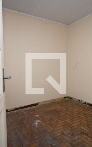 Casa à venda com 142m², 3 quartos e 2 vagas Casa à venda com 142m², 3 quartos e 2 vagasEdícula, quarto