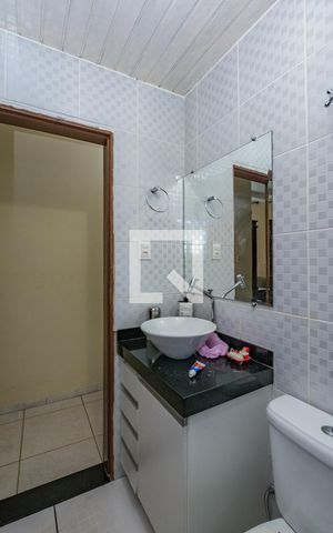 Casa à venda com 406m², 3 quartos e 3 vagas Casa à venda com 406m², 3 quartos e 3 vagasBanheiro Social 1