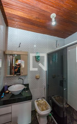 Casa à venda com 406m², 3 quartos e 3 vagas Casa à venda com 406m², 3 quartos e 3 vagasBanheiro da Suíte