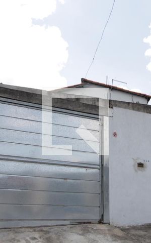 Casa à venda com 80m², 3 quartos e 2 vagasFachada