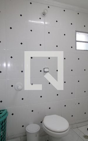 Casa à venda com 80m², 3 quartos e 2 vagasBanheiro