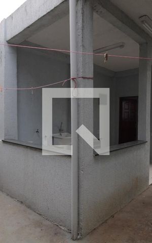 Casa à venda com 80m², 3 quartos e 2 vagasQuintal