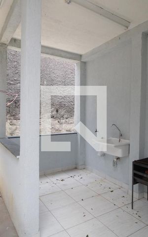 Casa à venda com 80m², 3 quartos e 2 vagasÁrea de Serviço