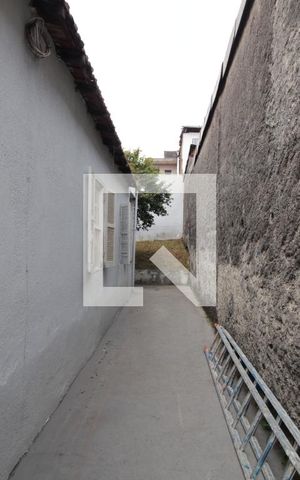 Casa à venda com 80m², 3 quartos e 2 vagasQuintal